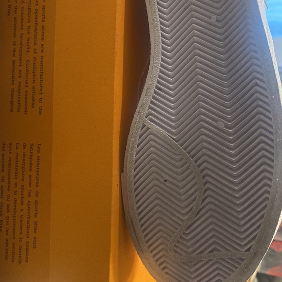 They have never been worn. - Picture 3 of 6